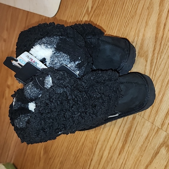 MUK LUKS, Women's Cozy Boot, sz. 11. Brand new with tags. - Picture 12 of 12